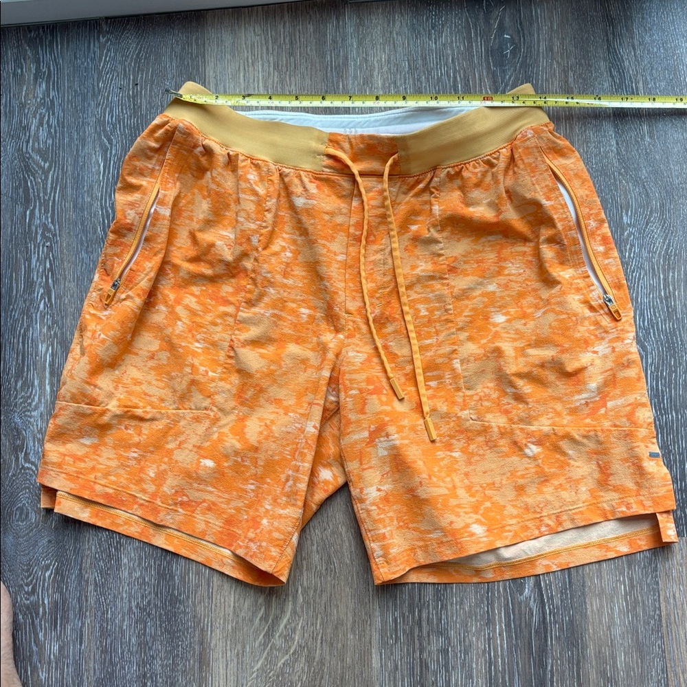 Lululemon Mens sports shorts